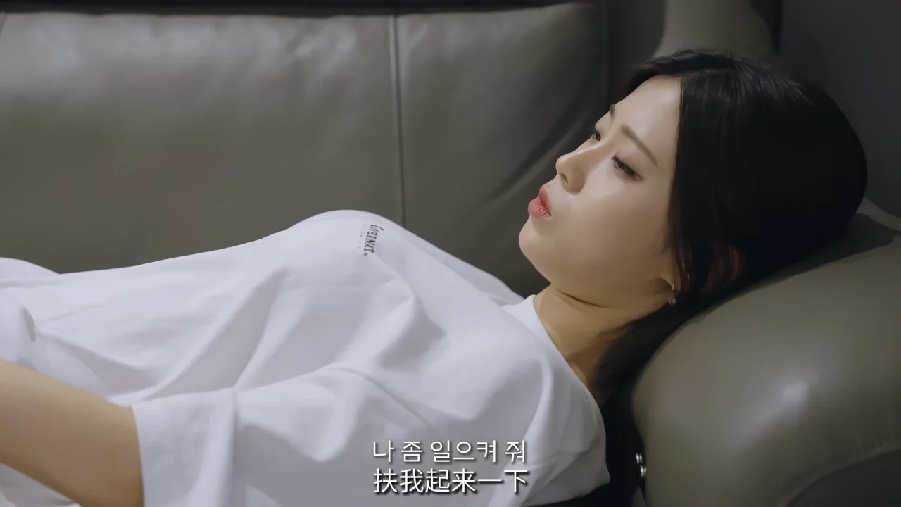 《送外卖之外的恋爱》EP2：帮你换了衣服 - 图片 1