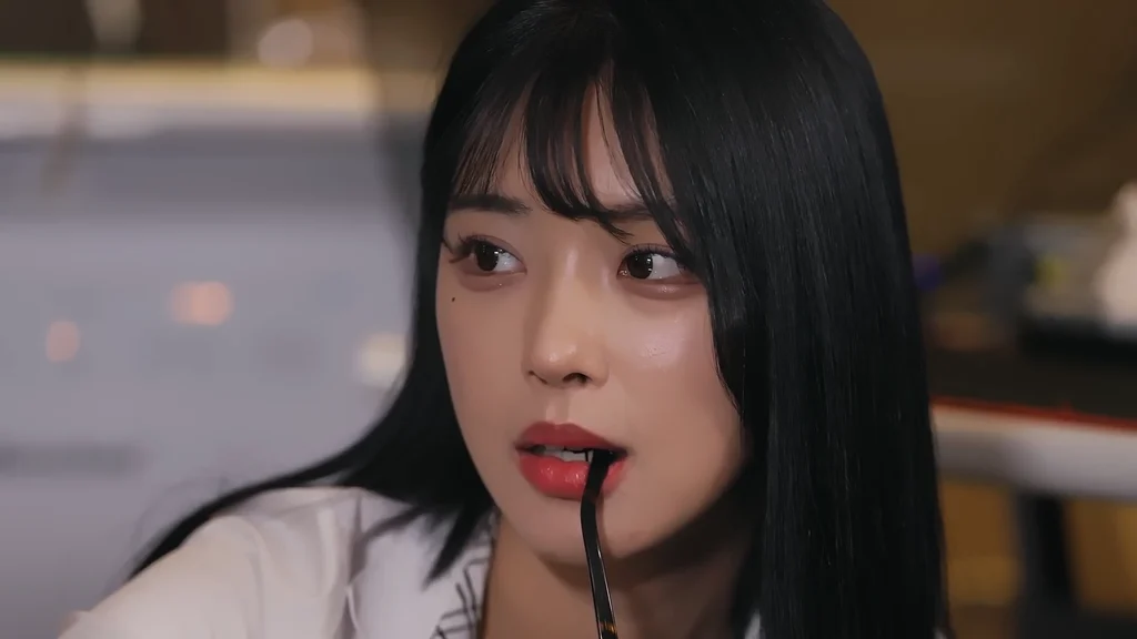 《网吧的故事：帅气的男子》EP2：摘下眼镜后 - 图片 4