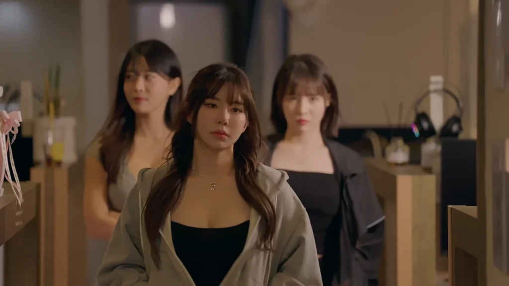 《网吧的故事:你不吃吗?》EP1:寻找弟弟的两个姐姐 - 图片 5