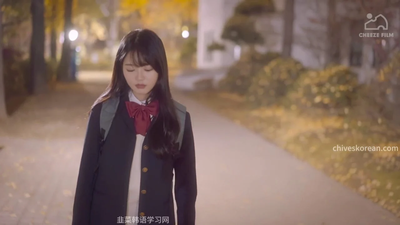 《再靠近一点点：视频社日记》EP2：海报招来的旧相识 - 图片 7