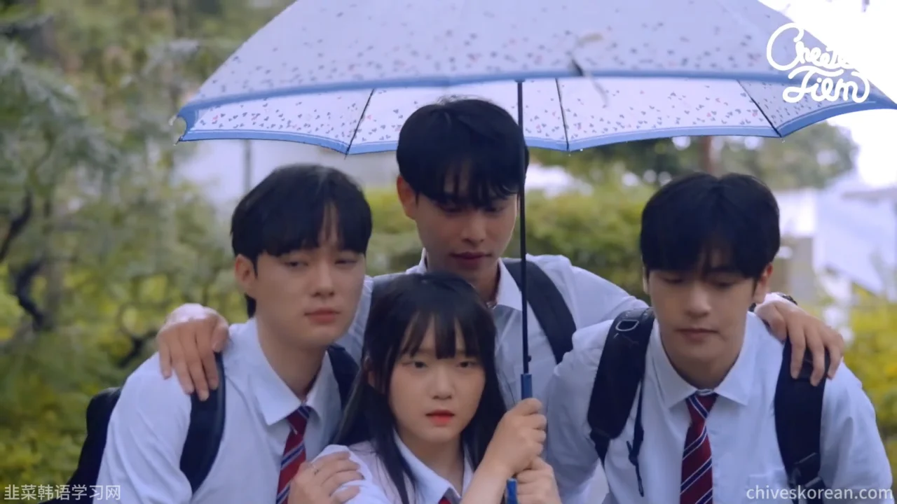 《以朋友之名2》EP6：三个男闺蜜挤进便利店，她这一班还能平安结束吗？