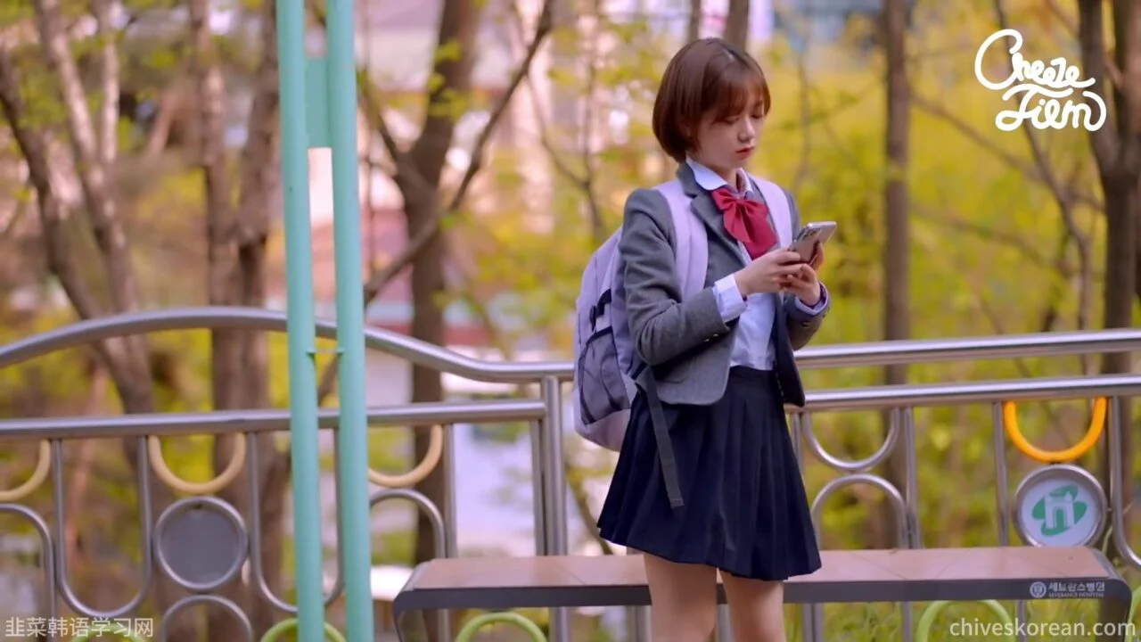 《失控的爱情剧》三个女友同时找上门 - 图片 7