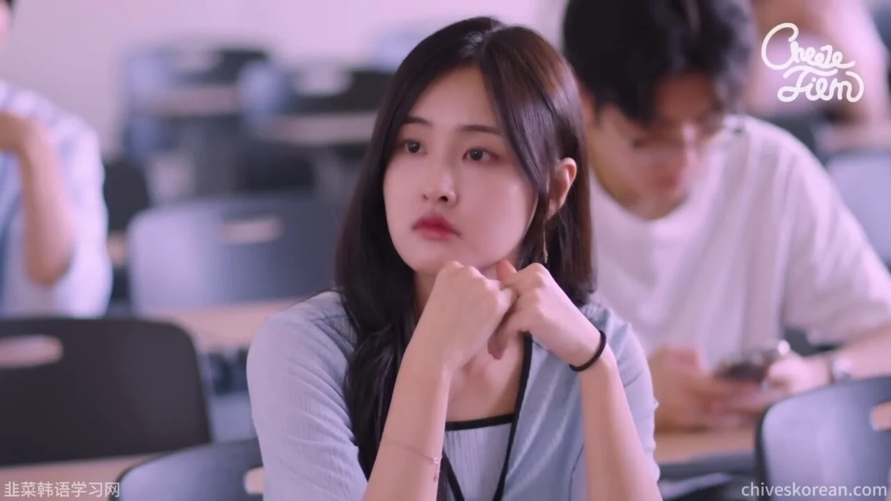 《藏在校服里的自尊》她不敢承认父亲是清洁工 - 图片 2