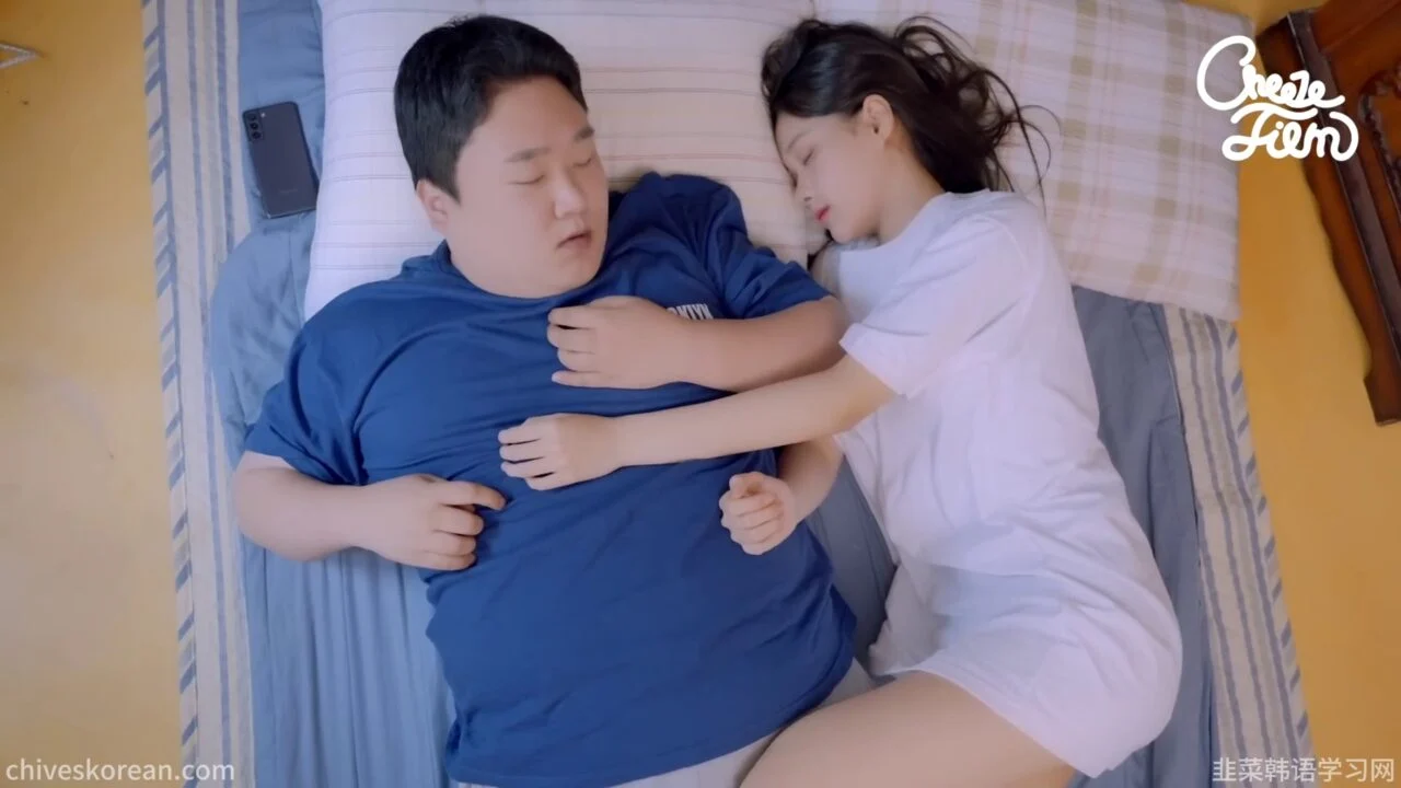 《不恋爱的他》EP2:闯进他房间的女孩 - 图片 8