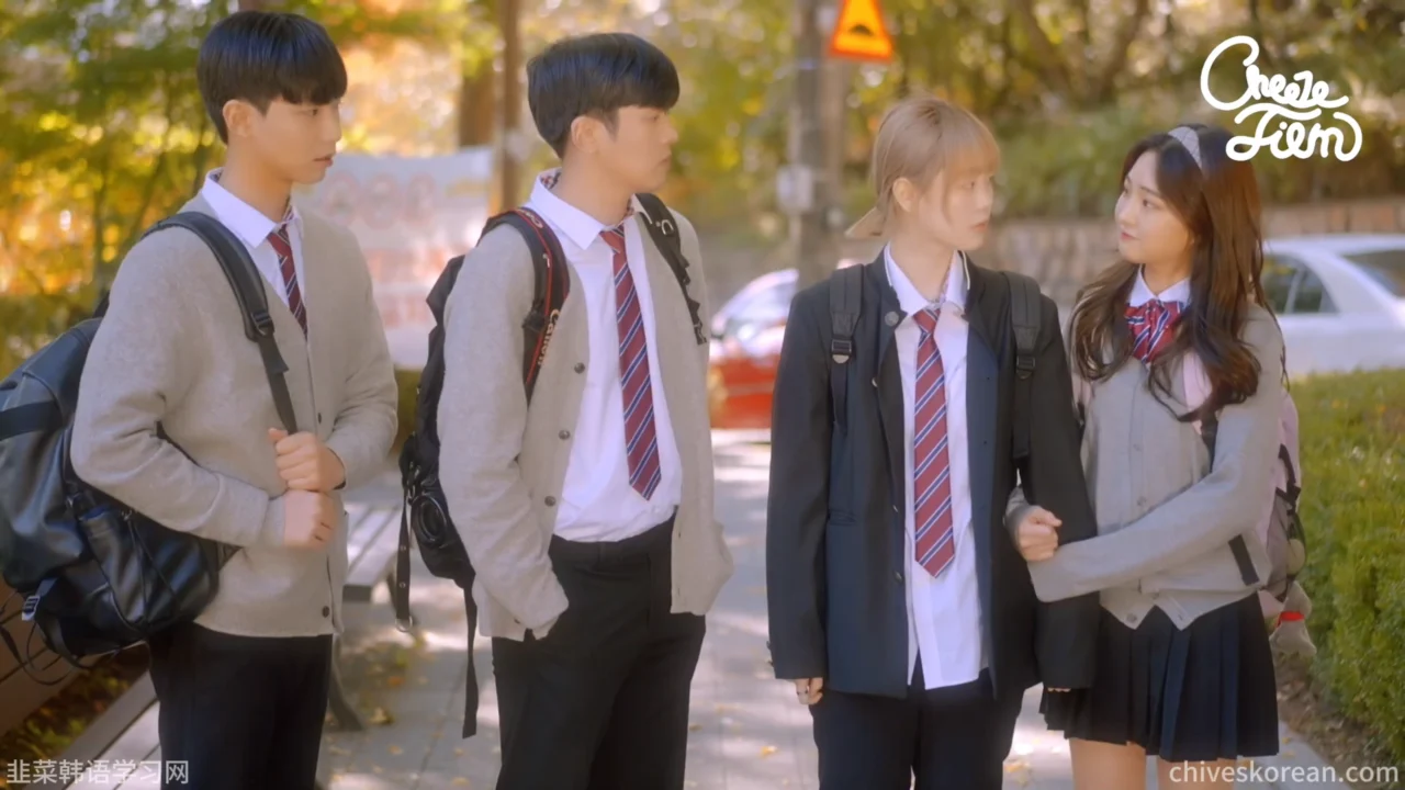 《我的男闺蜜》EP4：两位闺蜜同时靠近他