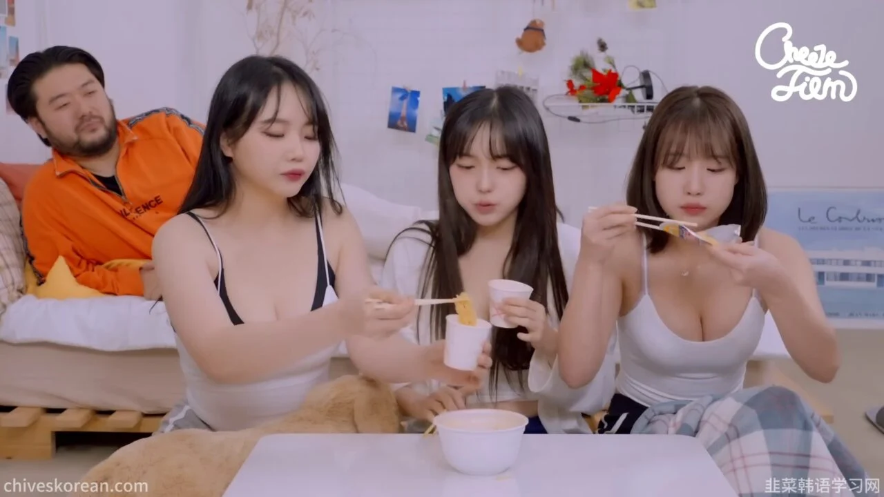 《毛茸茸的世界》EP4:一碗泡面让他们意外走红 - 图片 9